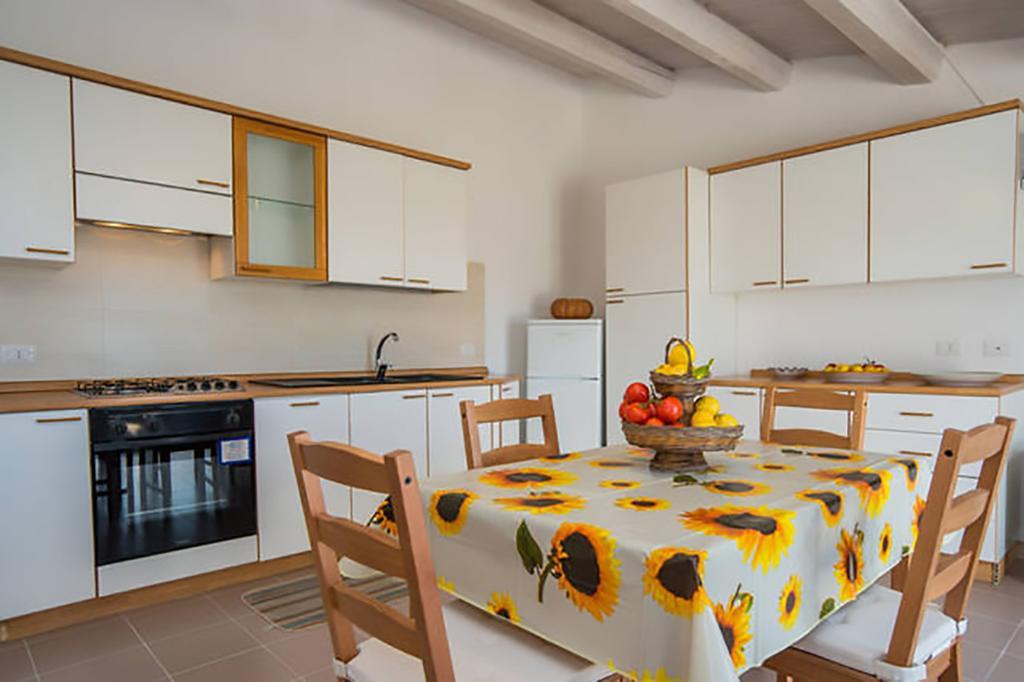 La Giara - Holiday Apartments Sampieri Eksteriør billede