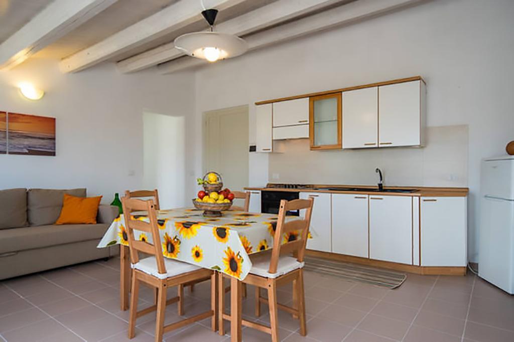 La Giara - Holiday Apartments Sampieri Eksteriør billede